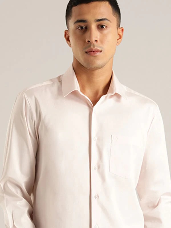 Indian Terrain Men Solid Pink Shirt